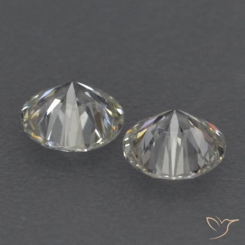 Diamond Gemstones in 2.7 mm (calibrated) Size for Sale, Diamond Stones in I Color