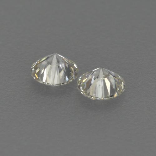 Diamond Gemstones in 2.6 mm (calibrated) Size for Sale, Diamond Stones in J Color
