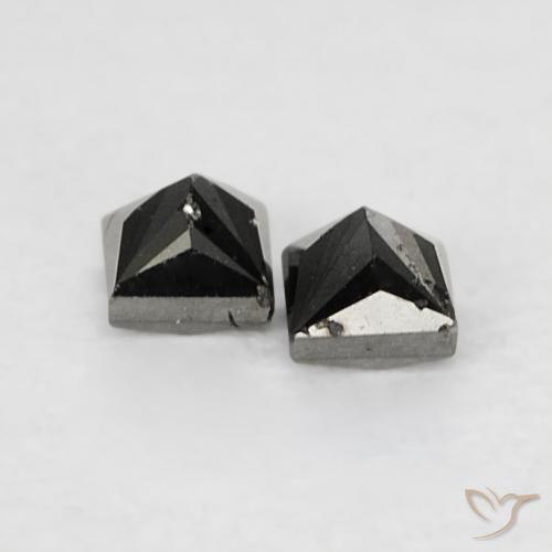 Diamond Gemstones in 2 x 1.9 mm Size for Sale, Diamond Stones in Black Color