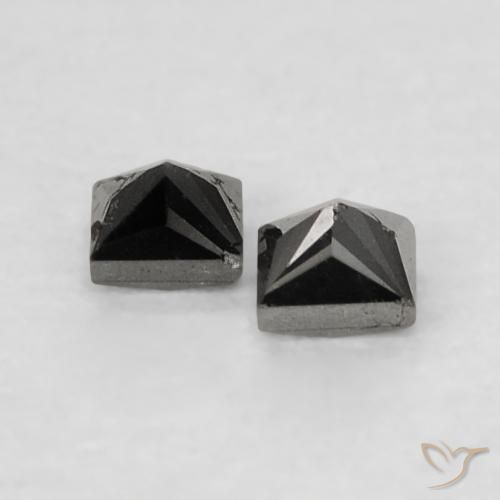 Diamond Gemstones in 2 x 2 mm (calibrated) Size for Sale, Diamond Stones in Black Color