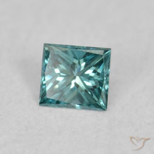 0.03 ct Green Diamond Stone, Natural Diamond in Princess-Cut Shape for Sale