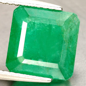 3.50 ct Green Emerald Gemstone, Emerald Gem in Octagon Facet Shape for Sale.