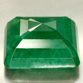 Emerald Gemstone in 15.1 x 13.8 mm Size for Sale, Emerald Stone in Green Color