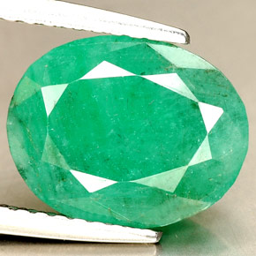 2.65 ct Green Emerald Gemstone, Emerald Gem in Oval Facet Shape for Sale.