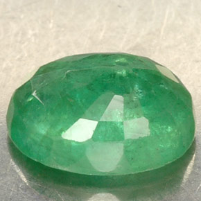Emerald Gemstone in 8 x 6 mm (calibrated) Size for Sale, Emerald Stone in Green Color