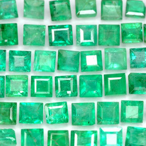 4.40 ct Green Emerald Stone, Natural Emerald in Square Facet Shape for Sale