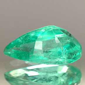 Emerald Gemstone in 9.6 x 5.7 mm Size for Sale, Emerald Stone in Green Color