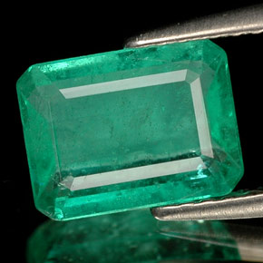 1.50 ct Green Emerald Gemstone, Emerald Gem in Octagon Facet Shape for Sale.
