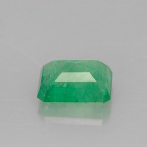 Emerald Gemstone in 8 x 6 mm (calibrated) Size for Sale, Emerald Stone in Green Color