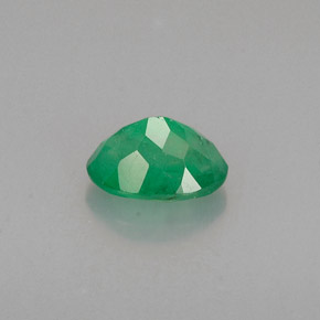 Emerald Gemstone in 6.1 x 4.2 mm Size for Sale, Emerald Stone in Green Color