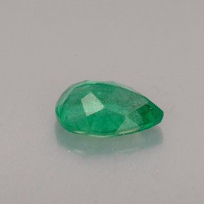 Emerald Gemstone in 6.5 x 4.6 mm Size for Sale, Emerald Stone in Green Color