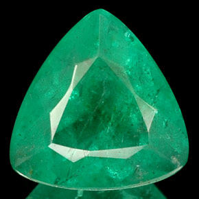 1.39 ct Green Emerald Gemstone, Emerald Gem in Trillion Facet Shape for Sale.