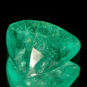 Emerald Gemstone in 8.1 x 7.6 mm Size for Sale, Emerald Stone in Green Color