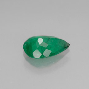 Emerald Gemstone in 9 x 6 mm (calibrated) Size for Sale, Emerald Stone in Green Color