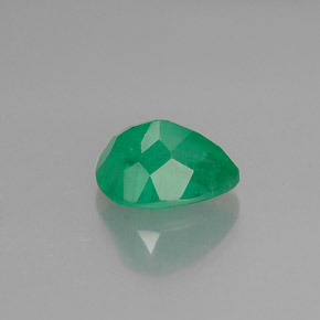 Emerald Gemstone in 7.6 x 5.6 mm Size for Sale, Emerald Stone in Green Color