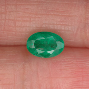 0.76 ct Green Emerald Gemstone, Emerald Gem in Oval Facet Shape for Sale.