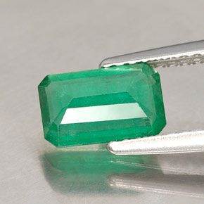 Emerald Gemstone in 8.2 x 5.2 mm Size for Sale, Emerald Stone in Green Color