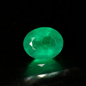 0.35 ct Green Emerald Gemstone, Emerald Gem in Oval Facet Shape for Sale.