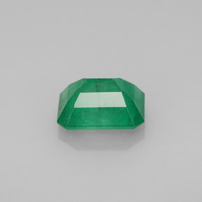 Emerald Gemstone in 8 x 6 mm (calibrated) Size for Sale, Emerald Stone in Green Color