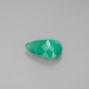 Emerald Gemstone in 8 x 6 mm (calibrated) Size for Sale, Emerald Stone in Green Color