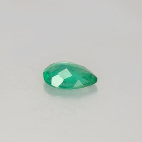 Emerald Gemstone in 6.6 x 4.5 mm Size for Sale, Emerald Stone in Green Color