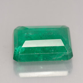 Emerald Gemstone in 13.2 x 10.3 mm Size for Sale, Emerald Stone in Green Color