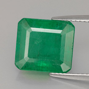 4.15 ct Green Emerald Gemstone, Emerald Gem in Octagon Facet Shape for Sale.