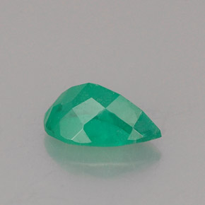 Emerald Gemstone in 7 x 5 mm (calibrated) Size for Sale, Emerald Stone in Green Color