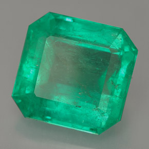13.13 ct Green Emerald Gemstone, Emerald Gem in Octagon Facet Shape for Sale.