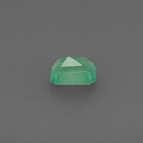 Emerald Gemstone in 5.1 x 4.1 mm Size for Sale, Emerald Stone in Green Color