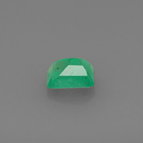 Emerald Gemstone in 5.3 x 4.2 mm Size for Sale, Emerald Stone in Green Color