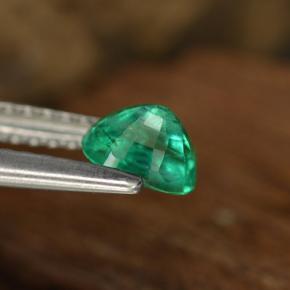 Emerald Gemstone in 5.4 x 4.2 mm Size for Sale, Emerald Stone in Cool Green  Color