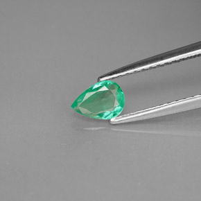 0.31 ct Green Emerald Gemstone, Emerald Gem in Pear Facet Shape for Sale.