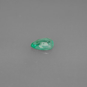 Emerald Gemstone in 5.7 x 4.1 mm Size for Sale, Emerald Stone in Green Color