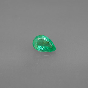 0.35 ct Green Emerald Gemstone, Emerald Gem in Pear Facet Shape for Sale.