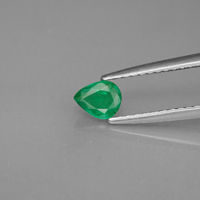 0.26 ct Green Emerald Gemstone, Emerald Gem in Pear Facet Shape for Sale.