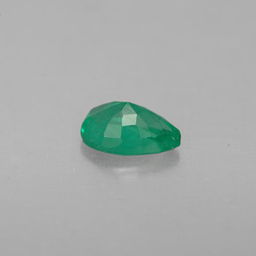 Emerald Gemstone in 6 x 4 mm (calibrated) Size for Sale, Emerald Stone in Green Color