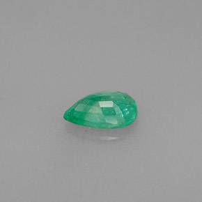 Emerald Gemstone in 6.2 x 4.3 mm Size for Sale, Emerald Stone in Green Color