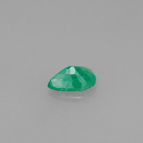 Emerald Gemstone in 6 x 4 mm (calibrated) Size for Sale, Emerald Stone in Green Color