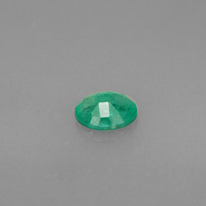 Emerald Gemstone in 5.1 x 4.1 mm Size for Sale, Emerald Stone in Green Color
