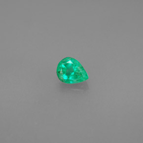 0.27 ct Green Emerald Gemstone, Emerald Gem in Pear Facet Shape for Sale.