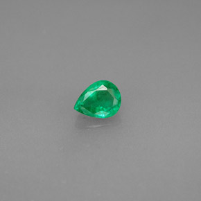 0.30 ct Green Emerald Gemstone, Emerald Gem in Pear Facet Shape for Sale.