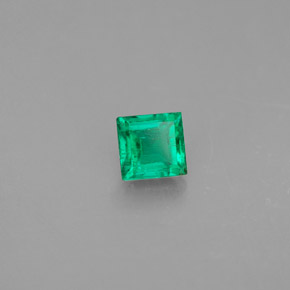0.28 ct Green Emerald Stone, Natural Emerald in Square Facet Shape for Sale