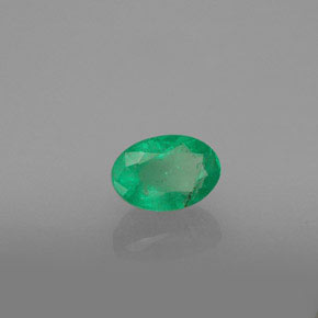 0.60 ct Green Emerald Stone, Natural Emerald in Oval Facet Shape for Sale