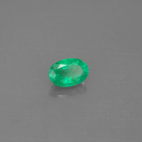 0.49 ct Green Emerald Stone, Natural Emerald in Oval Facet Shape for Sale