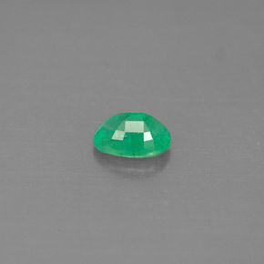 Emerald Gemstone in 6 x 4 mm (calibrated) Size for Sale, Emerald Stone in Green Color