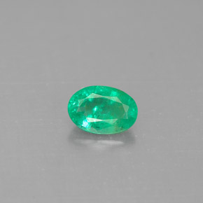 0.45 ct Green Emerald Gemstone, Emerald Gem in Oval Facet Shape for Sale.