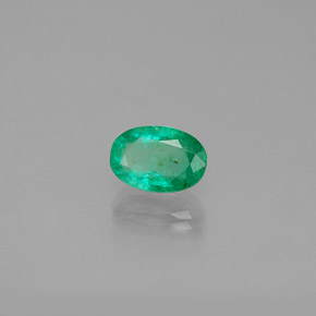 0.47 ct Green Emerald Stone, Natural Emerald in Oval Facet Shape for Sale