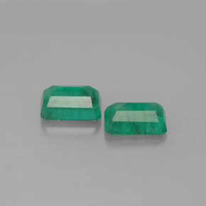 Emerald Gemstone in 6 x 4 mm (calibrated) Size for Sale, Emerald Stone in Green Color