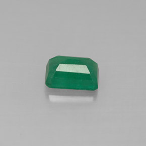 Emerald Gemstone in 6 x 4 mm (calibrated) Size for Sale, Emerald Stone in Green Color
